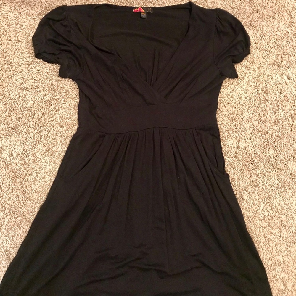 Black Short-Sleeve Tunic
